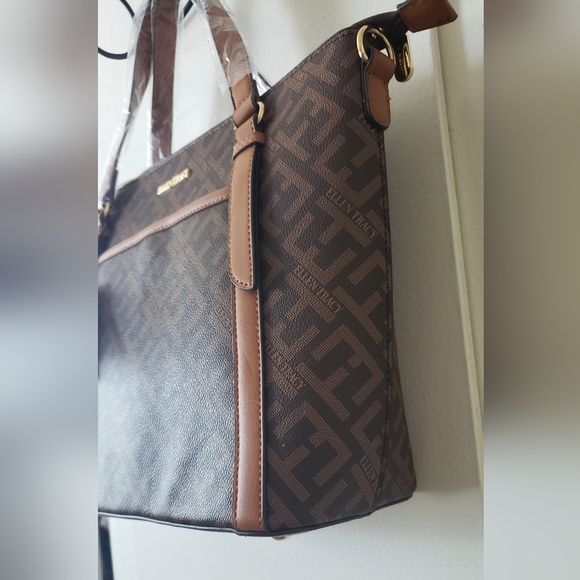 Ellen Tracy Brown Faux Leather Shopper Tote Satchel NWT - Picture 7 of 8